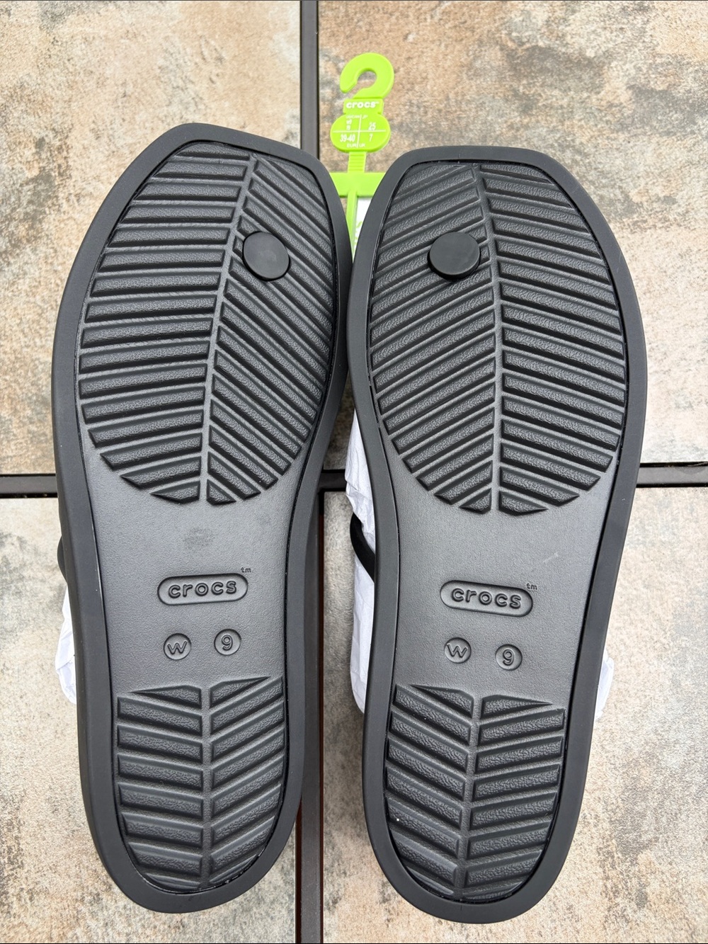 BNWT CROCS Black Miami Toe Loop Double-Strap Slide Sandals - Picture 7 of 12